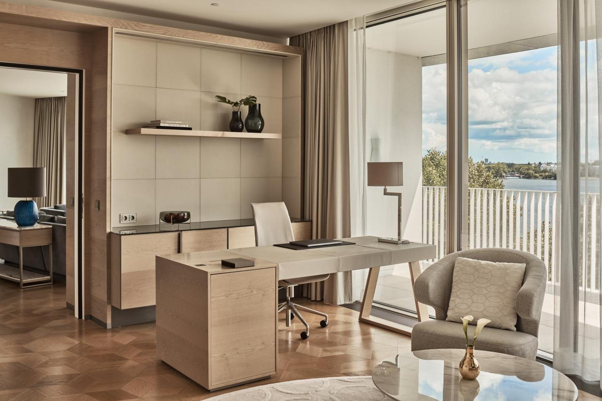 The Fontenay Hamburg-Harburg Exteriör bild Office