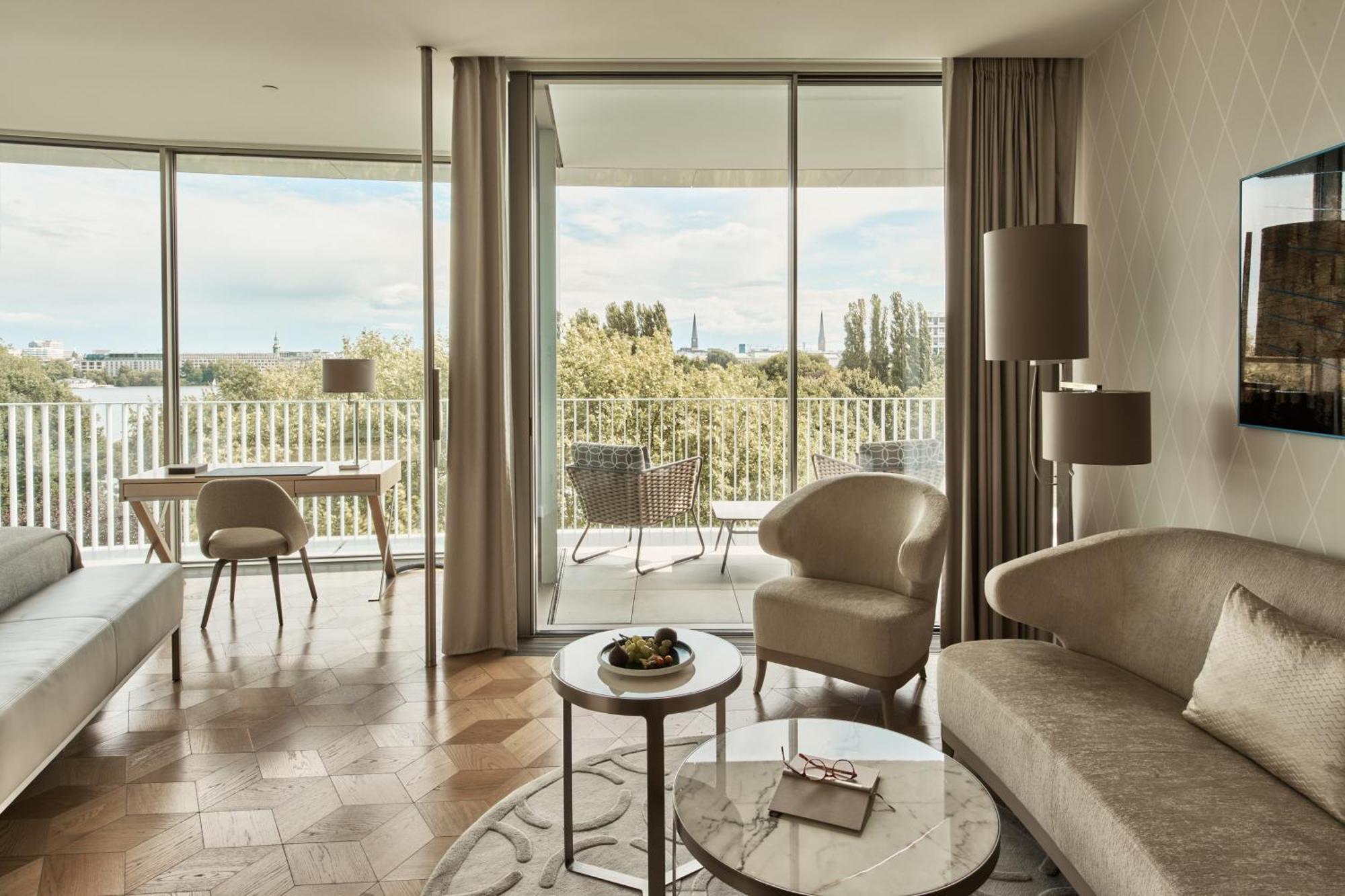The Fontenay Hamburg-Harburg Exteriör bild Interior of a typical apartment