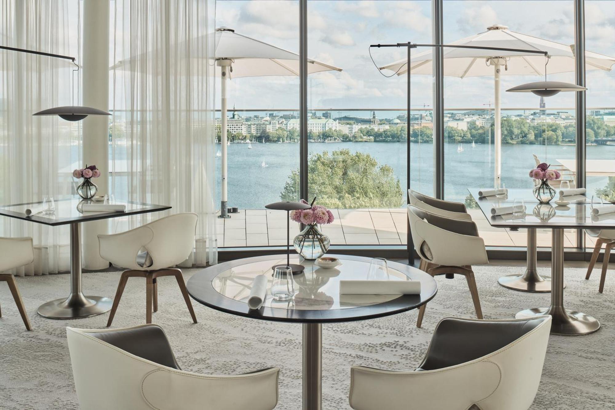 The Fontenay Hamburg-Harburg Exteriör bild The Terrace
