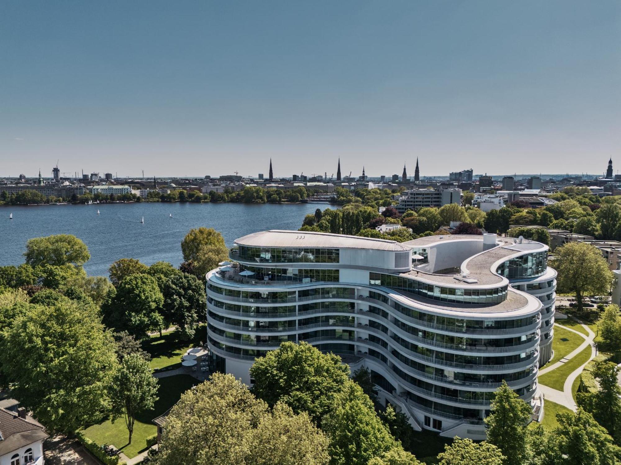 The Fontenay Hamburg-Harburg Exteriör bild Residential complex in Hamburg