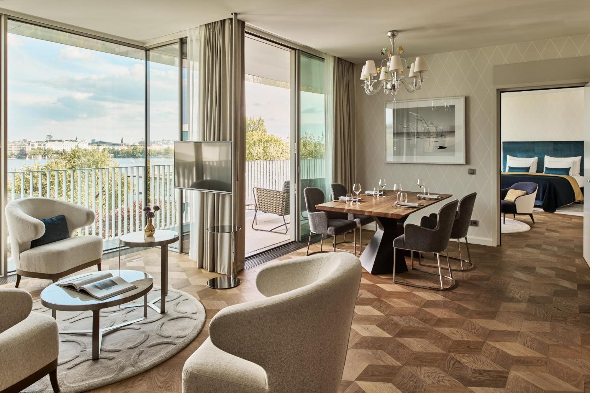 The Fontenay Hamburg-Harburg Exteriör bild Interior of a typical apartment