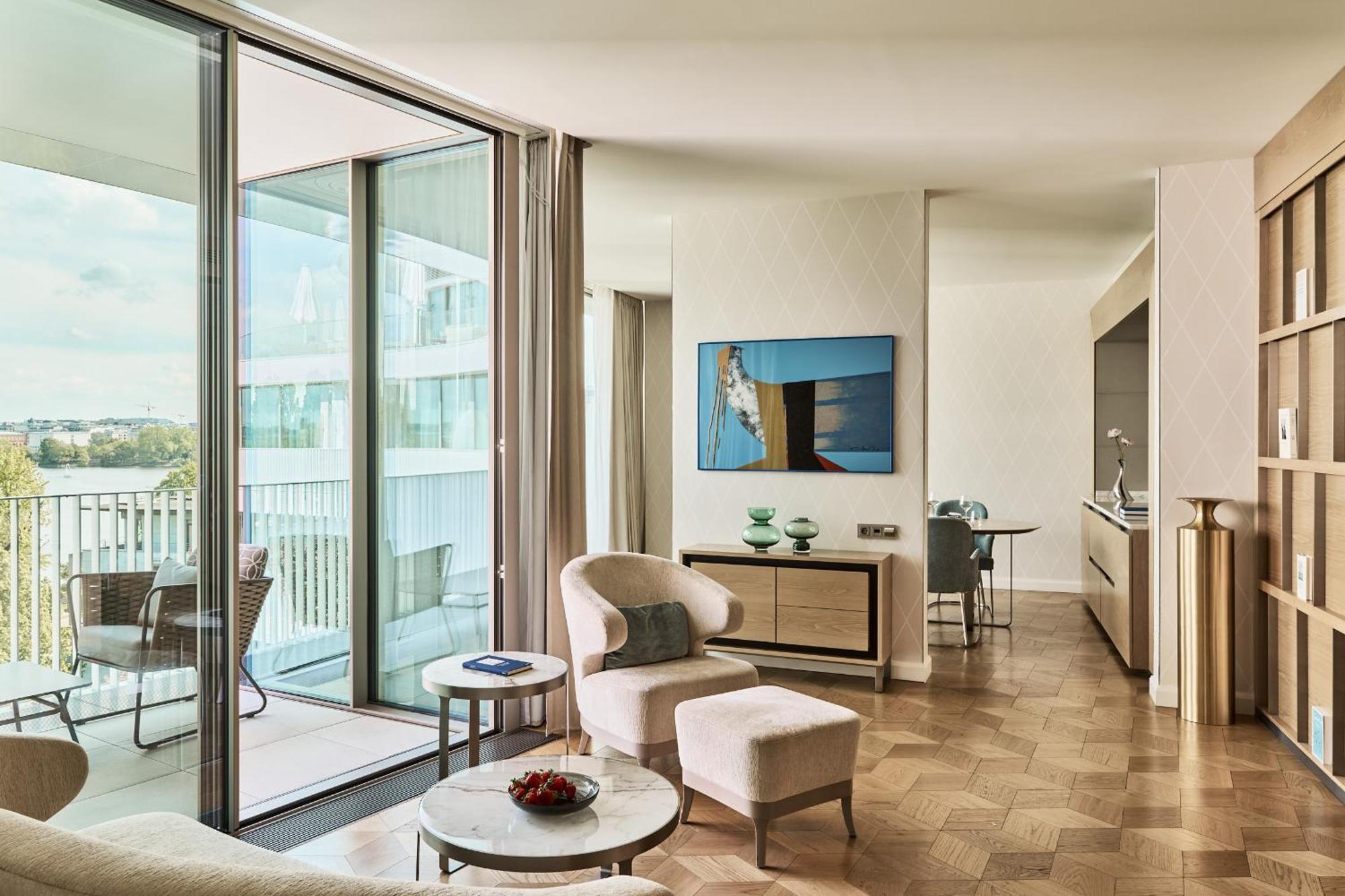 The Fontenay Hamburg-Harburg Exteriör bild Interior of a typical apartment