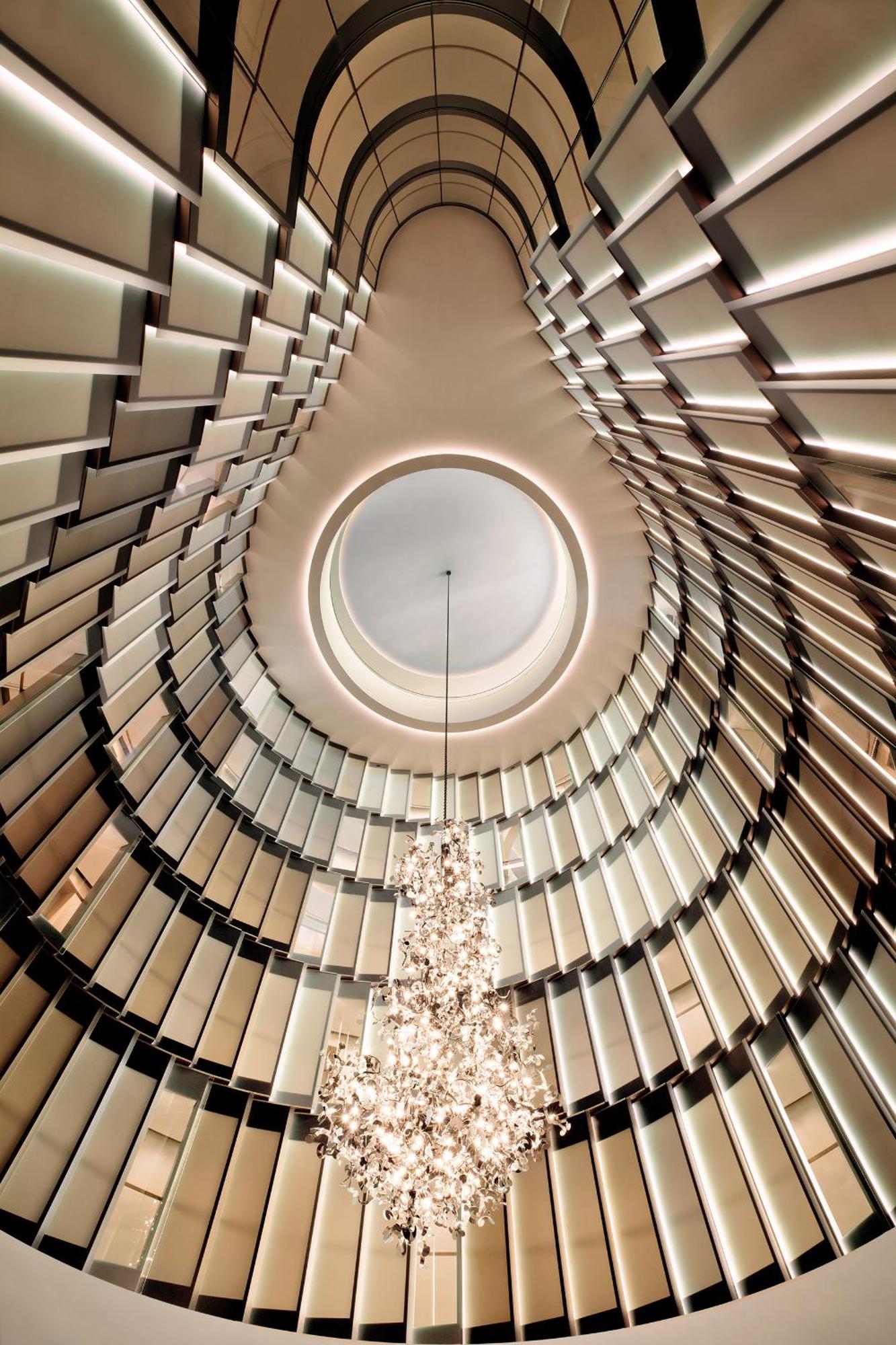 The Fontenay Hamburg-Harburg Exteriör bild The spiral staircase